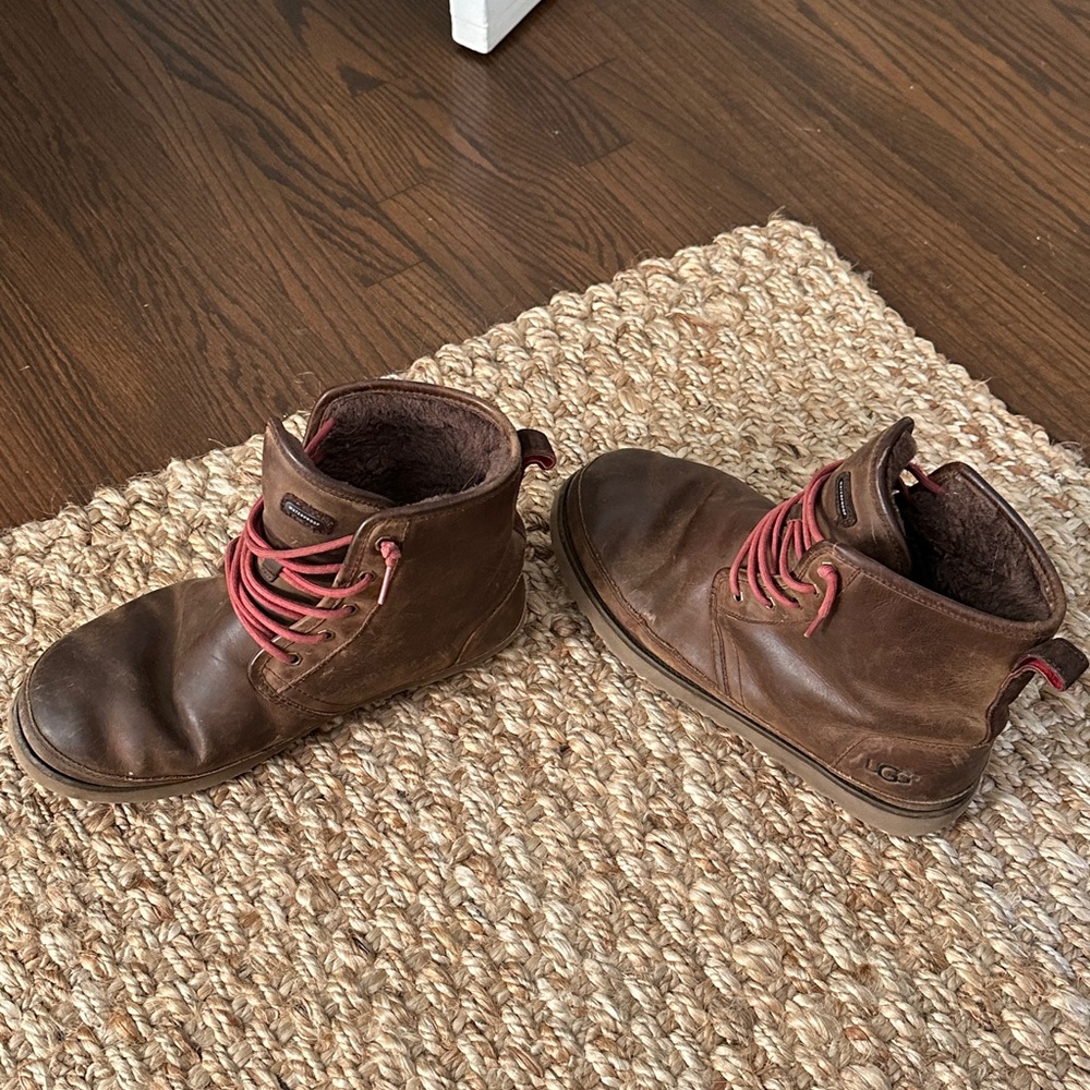 Men’s Uggs waterproof rain / snow boots